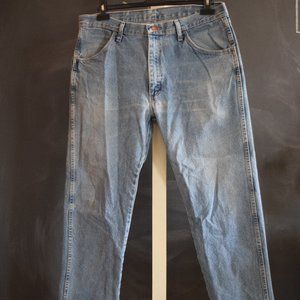 Rustler mid-rise straight leg jeans